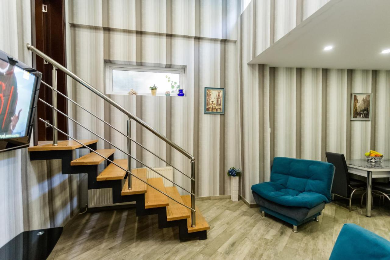 Rustaveli Two Bedroom Apartment With 5 Star Location Tbilissi Extérieur photo