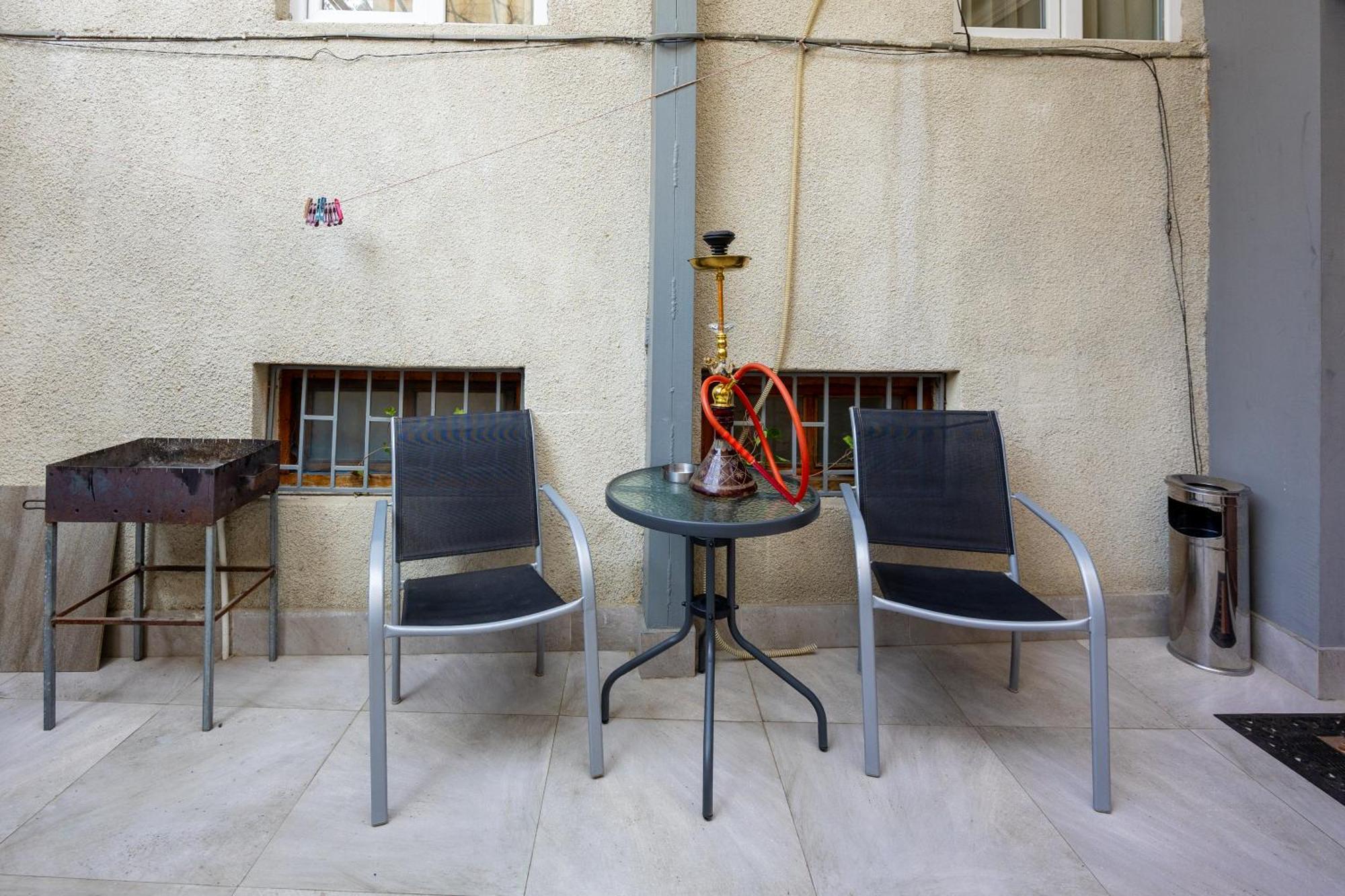 Rustaveli Two Bedroom Apartment With 5 Star Location Tbilissi Extérieur photo